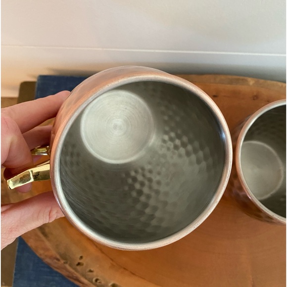 Set of 2 hammered copper and gold Moscow Mules cozy winter entertaining festive - Picture 5 of 6